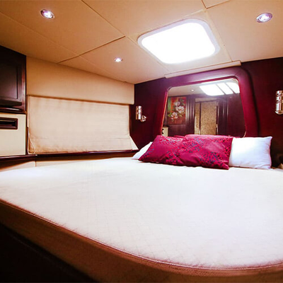 Luxury Yacht 82